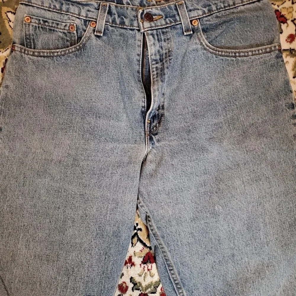 4. 1996 ~ Vintage ~ Levi's 💙 ~ 550 ~ 33 x 32 ~ Made in the 🇺🇸 USA
